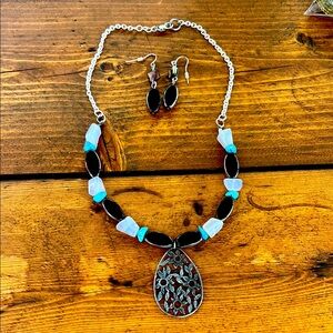 Elegant Silver and Black Necklace Set